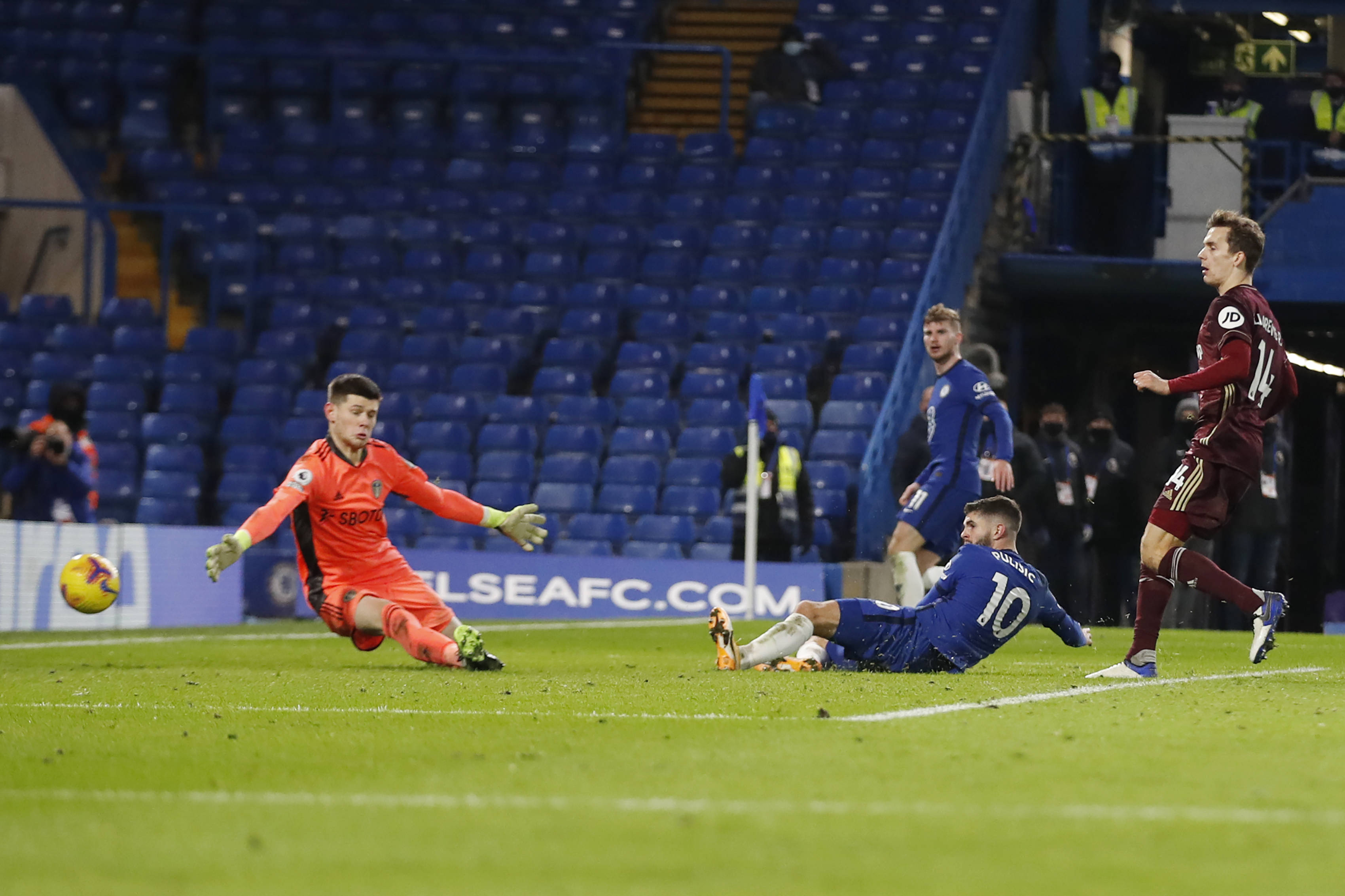 萨的交锋中 萨的交锋中